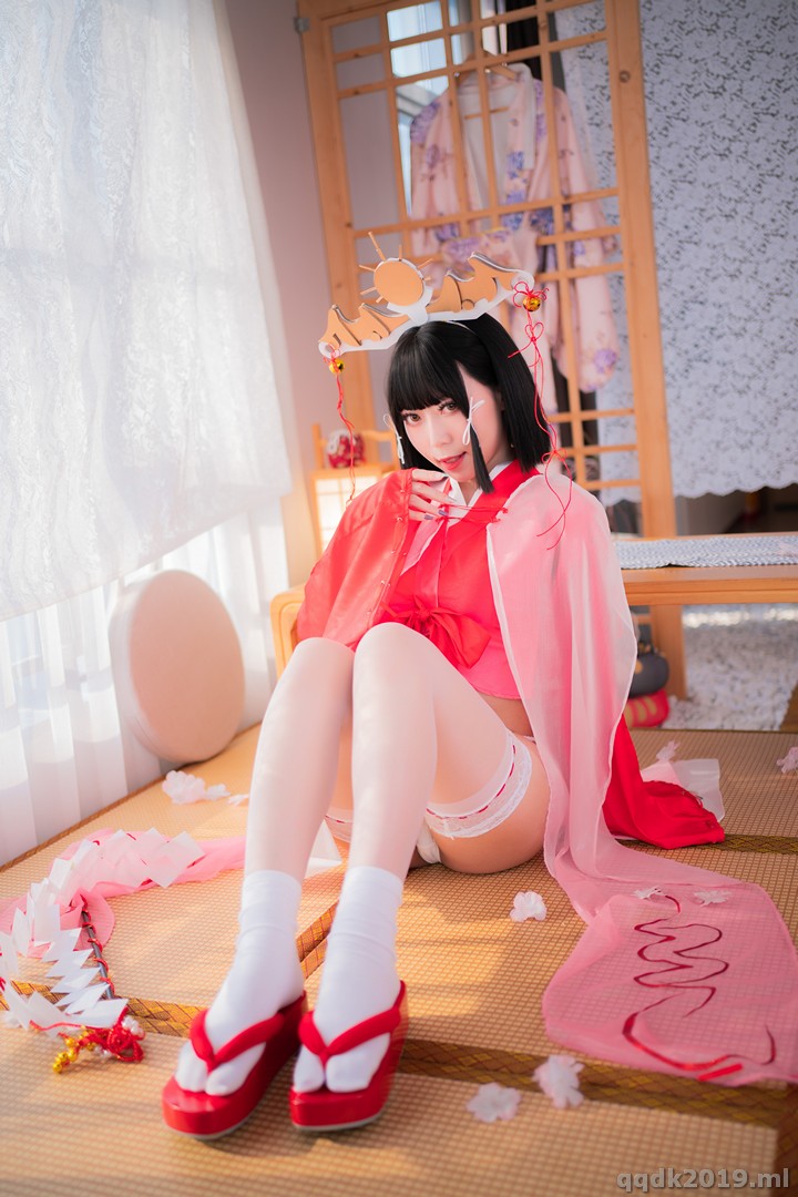 Coser-Money-015.jpg