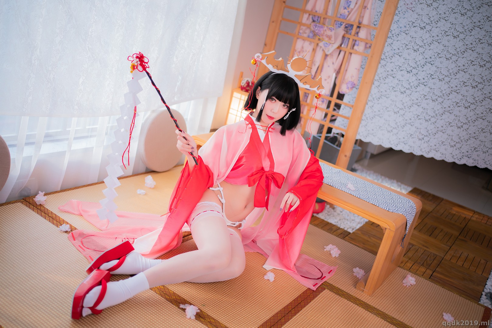 Coser-Money-012.jpg