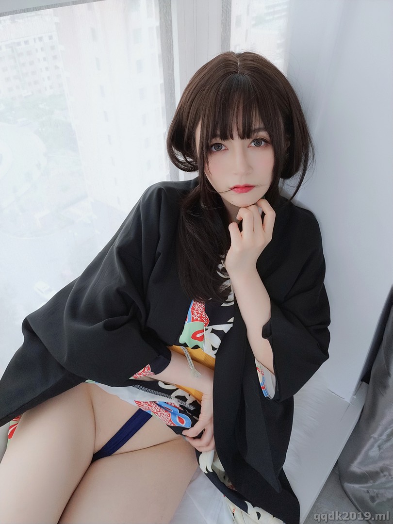 Coser-baiyin811-016.jpg