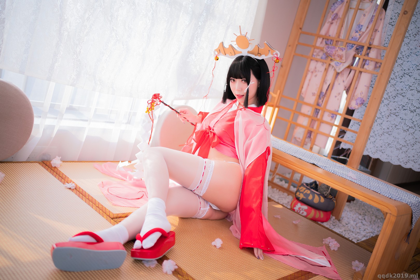 Coser-Money-013.jpg