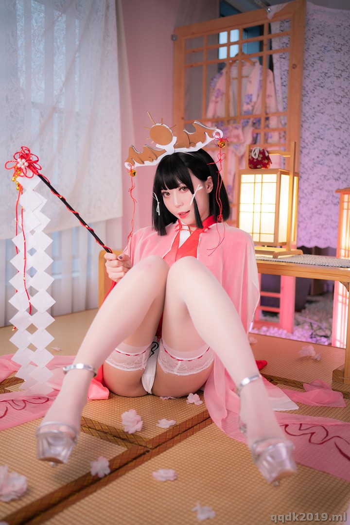 Coser-Money-075.jpg