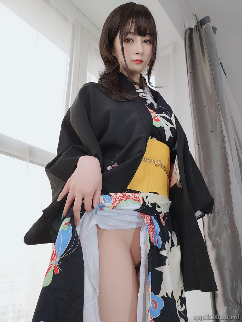 Coser-baiyin811-019.jpg