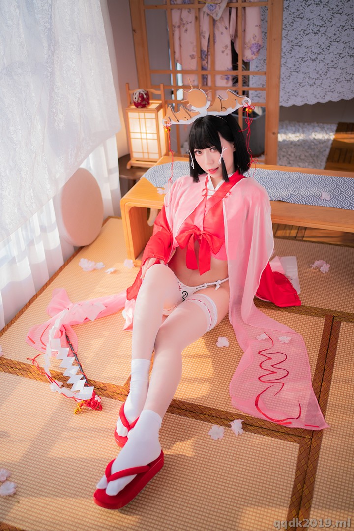 Coser-Money-016.jpg