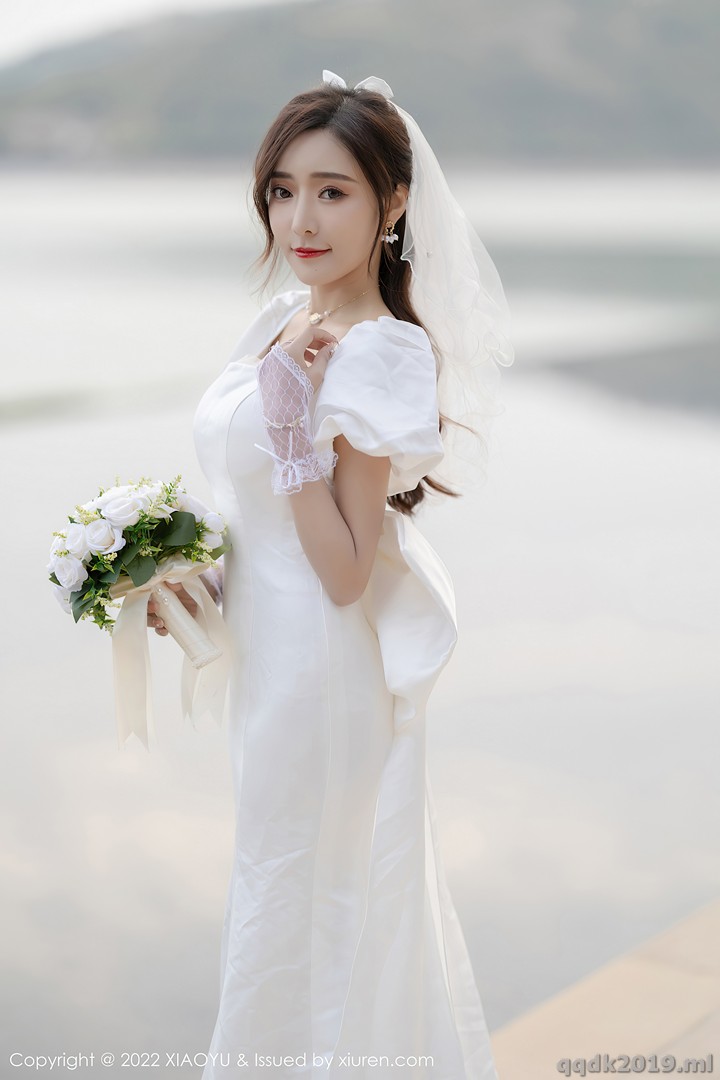 XiaoYu-Vol.733-Yanni-Wang-Xin-Yao-001.jpg