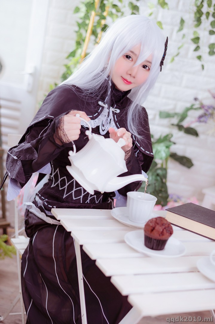 Coser-Sally-Sally-Dorasnow-Echidna-003.jpg