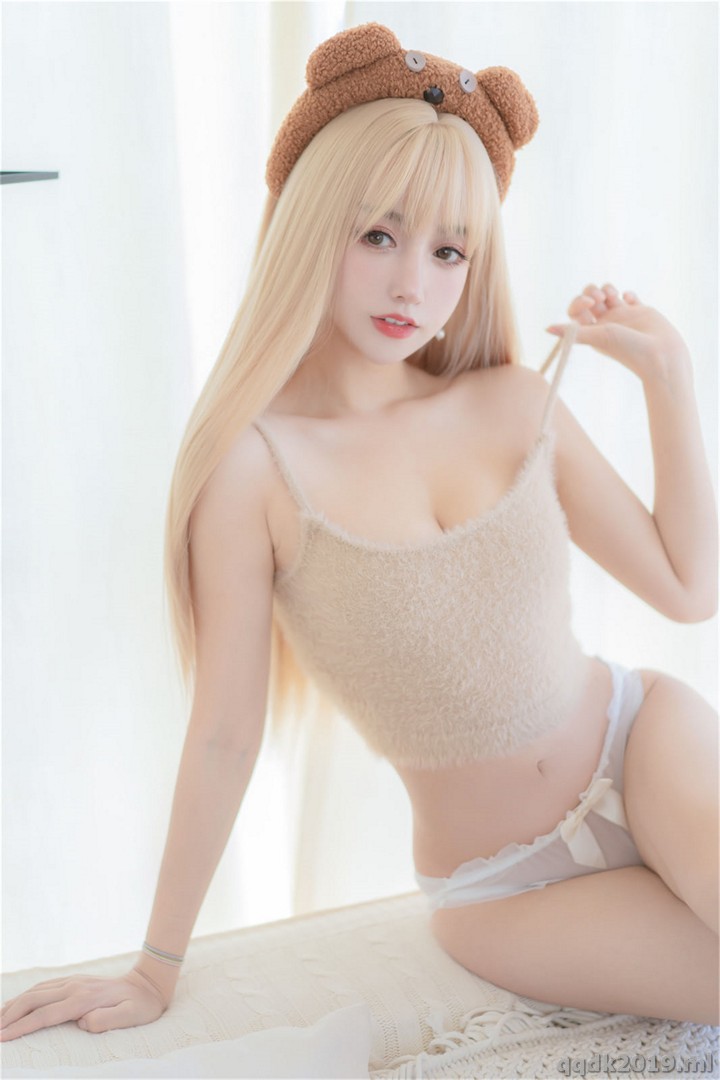 Coser-sama31598328-Vol.136-010.jpg