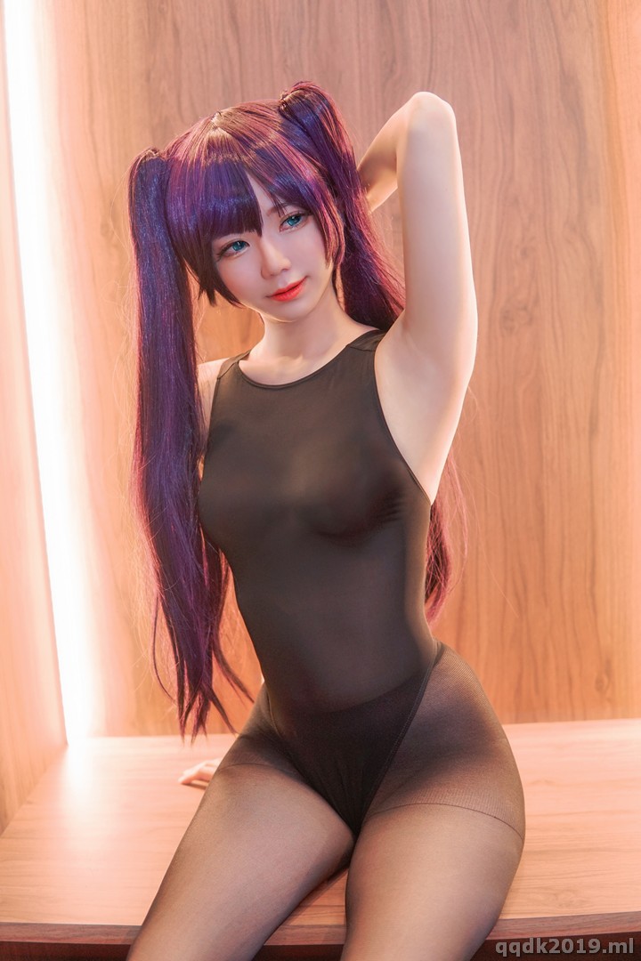 Coser-Sally-Sally-Dorasnow-Mona-Swimsuit-024.jpg