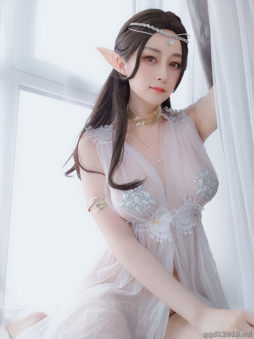 Coser-baiyin811-027.jpg