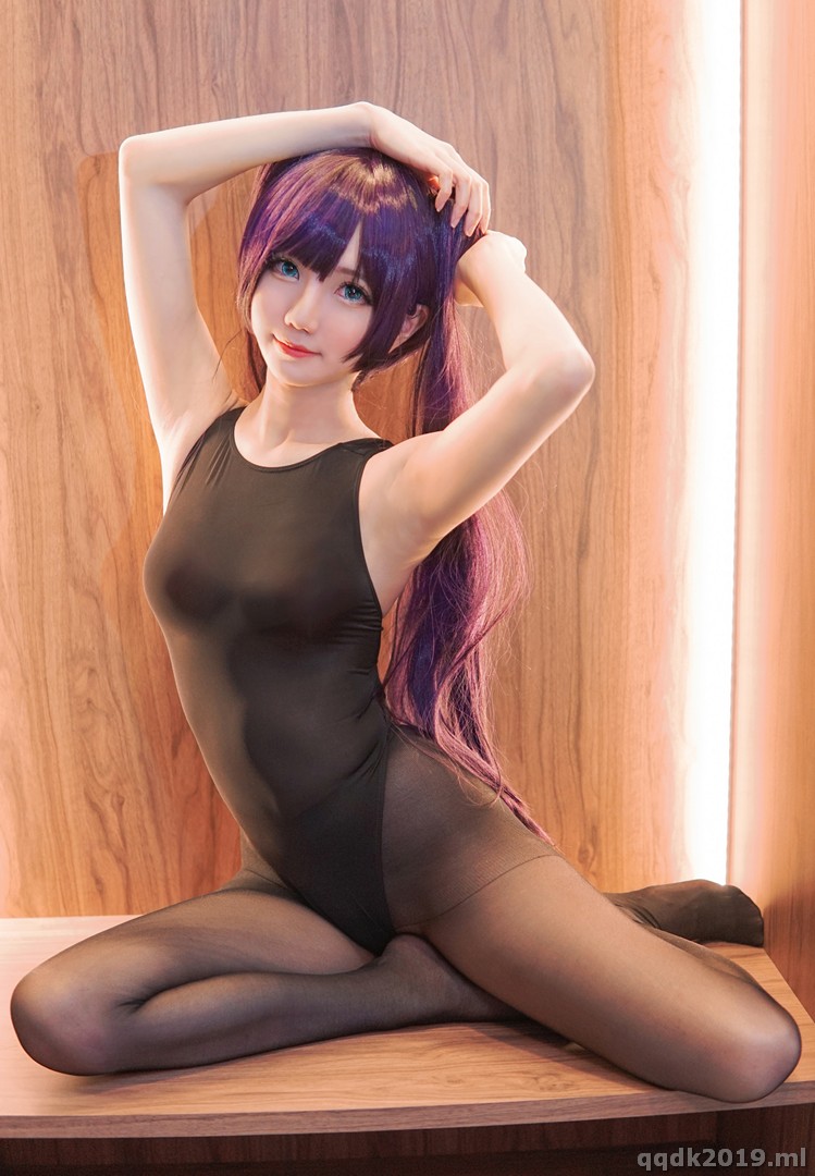 Coser-Sally-Sally-Dorasnow-Mona-Swimsuit-003.jpg