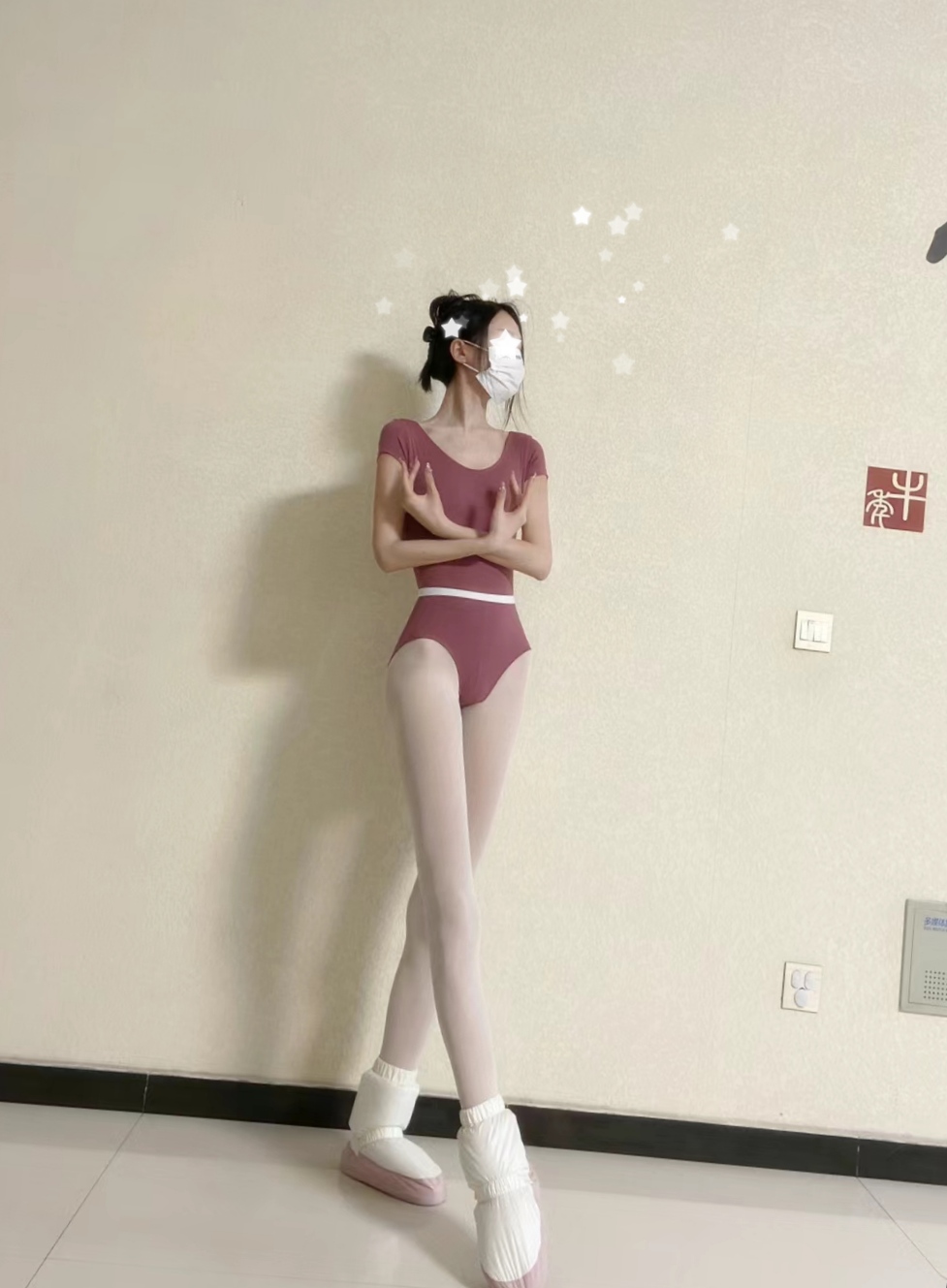 [雅俗共赏][舞蹈生系列]尹同学在线解答舞蹈女孩平胸问题[38P]