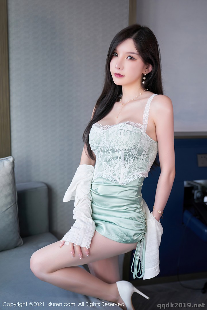 XIUREN-No.4054-Zhou-Yuxi-Sandy-038.jpg