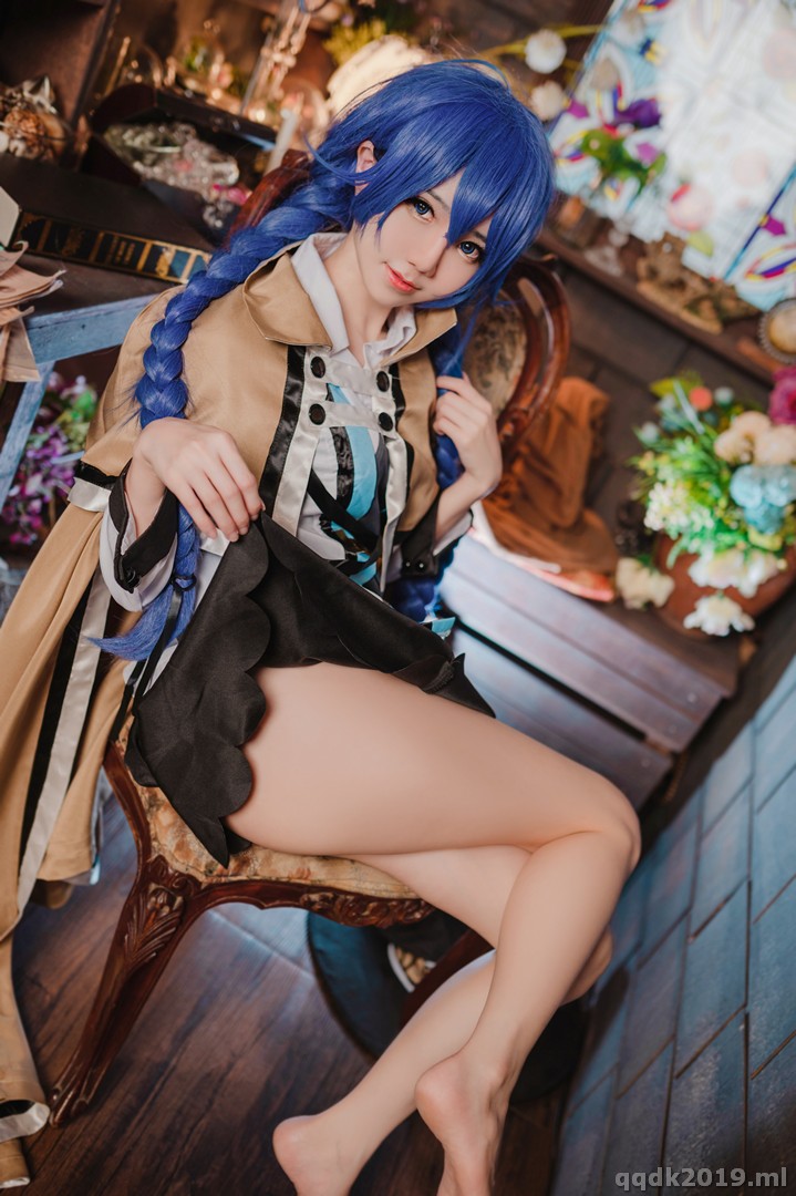 Coser-Sally-Sally-Dorasnow-Roxy-Mirgurdia-011.jpg