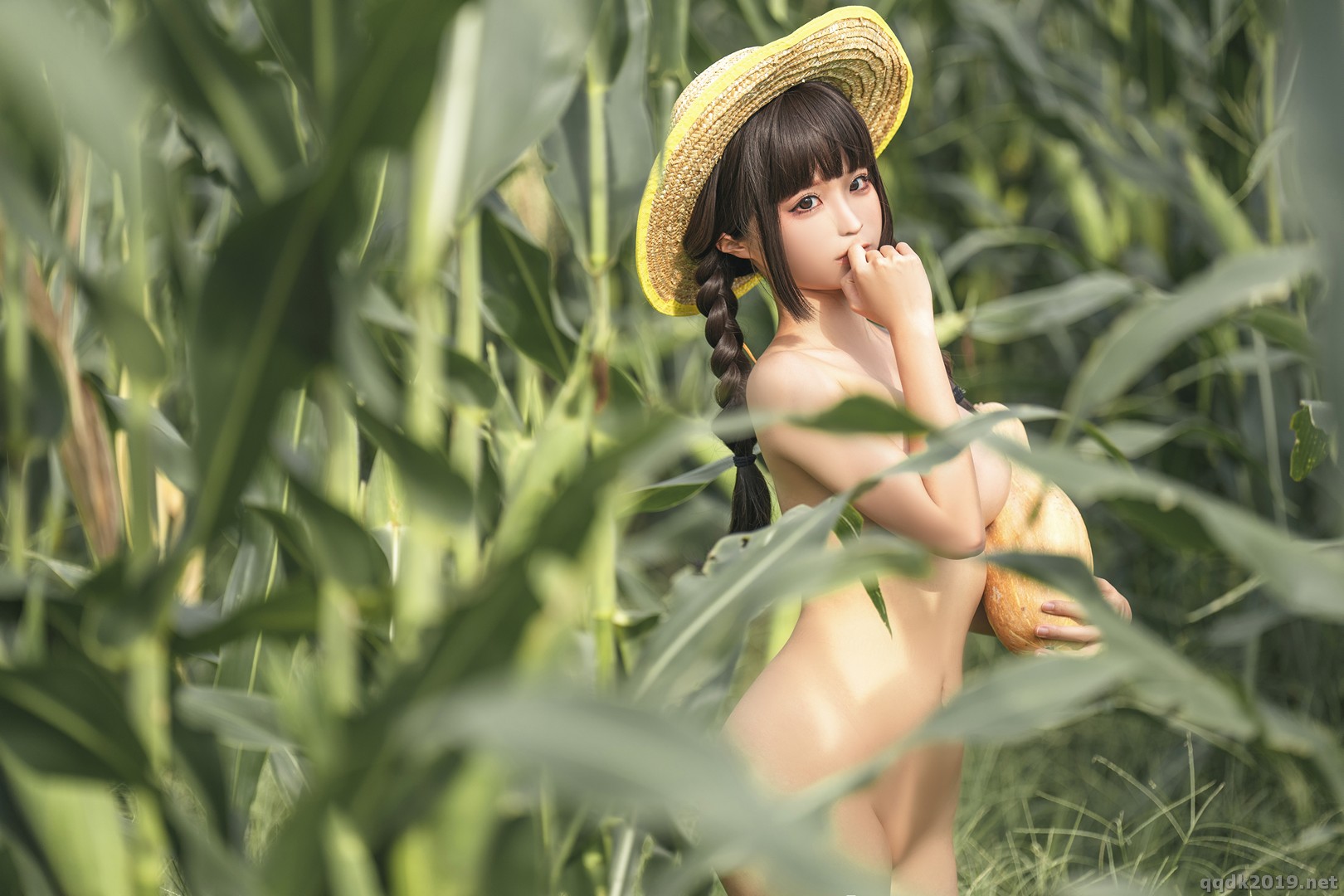 Coser-chunmomo-The-story-of-cornfield-022.jpg