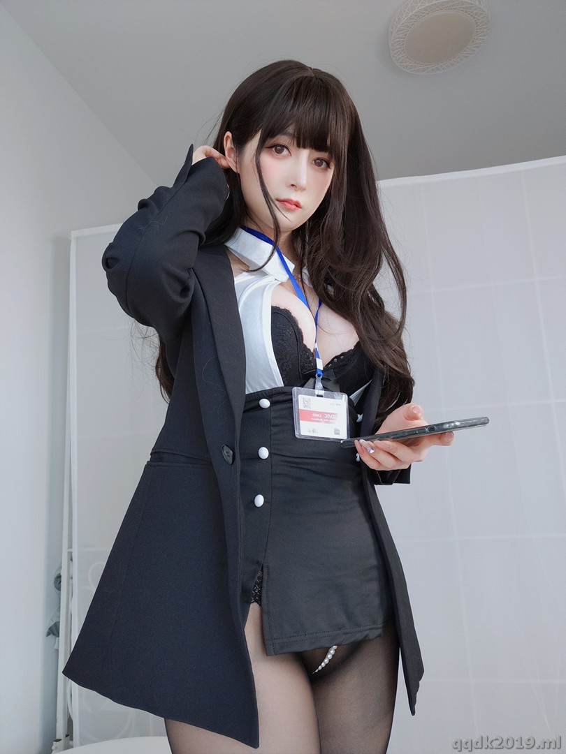 Coser-baiyin811-117.jpg