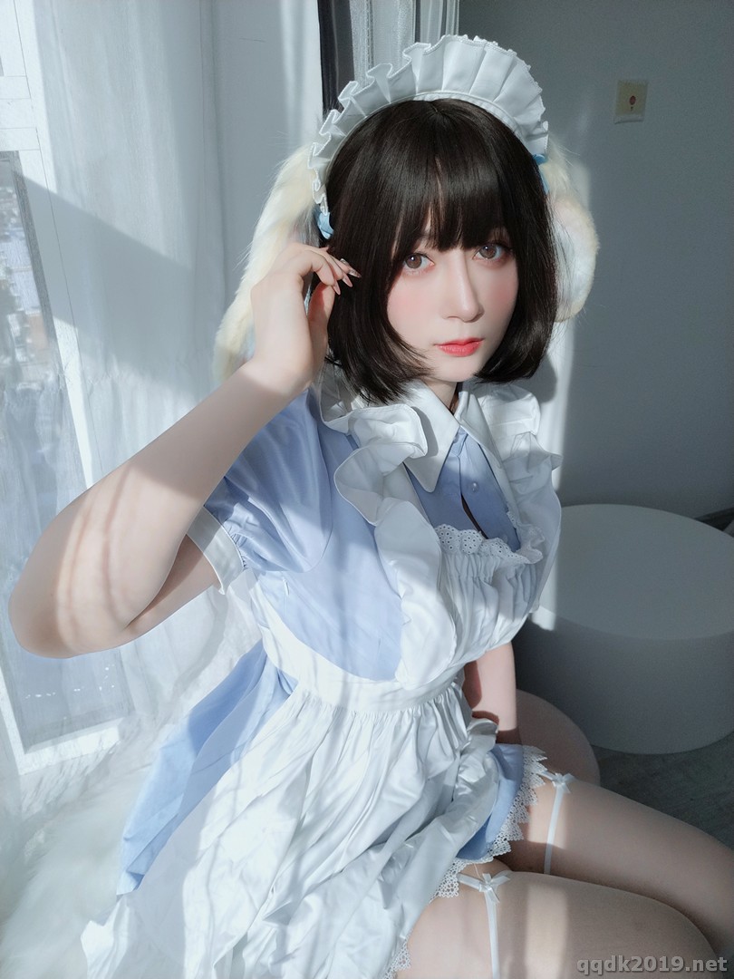 Coser-baiyin811-145.jpg