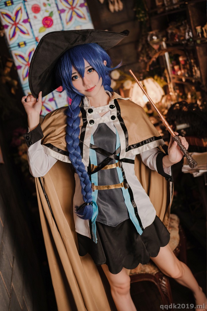 Coser-Sally-Sally-Dorasnow-Roxy-Mirgurdia-001.jpg