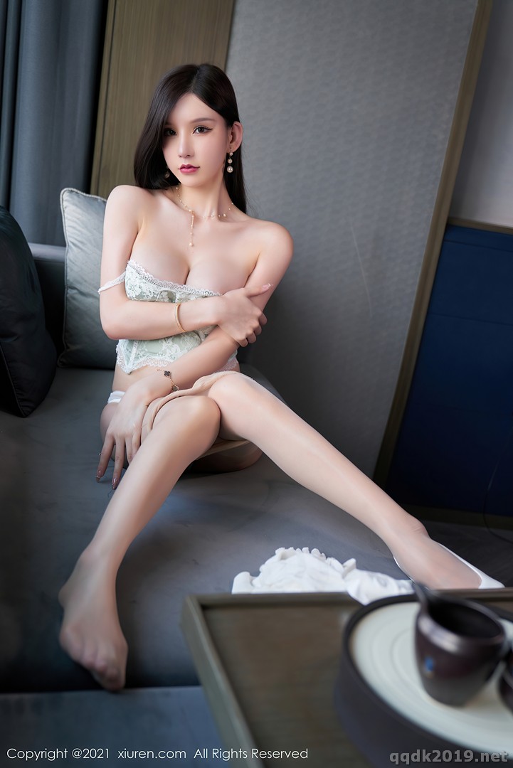 XIUREN-No.4054-Zhou-Yuxi-Sandy-065.jpg