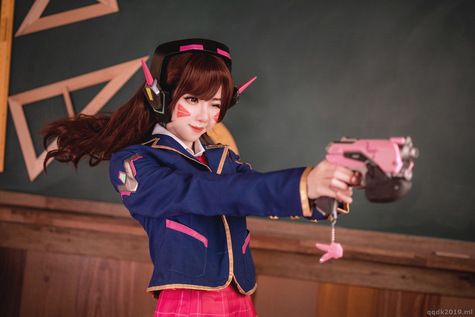 Coser-Sally-Sally-Dorasnow-D.Va-009.jpg