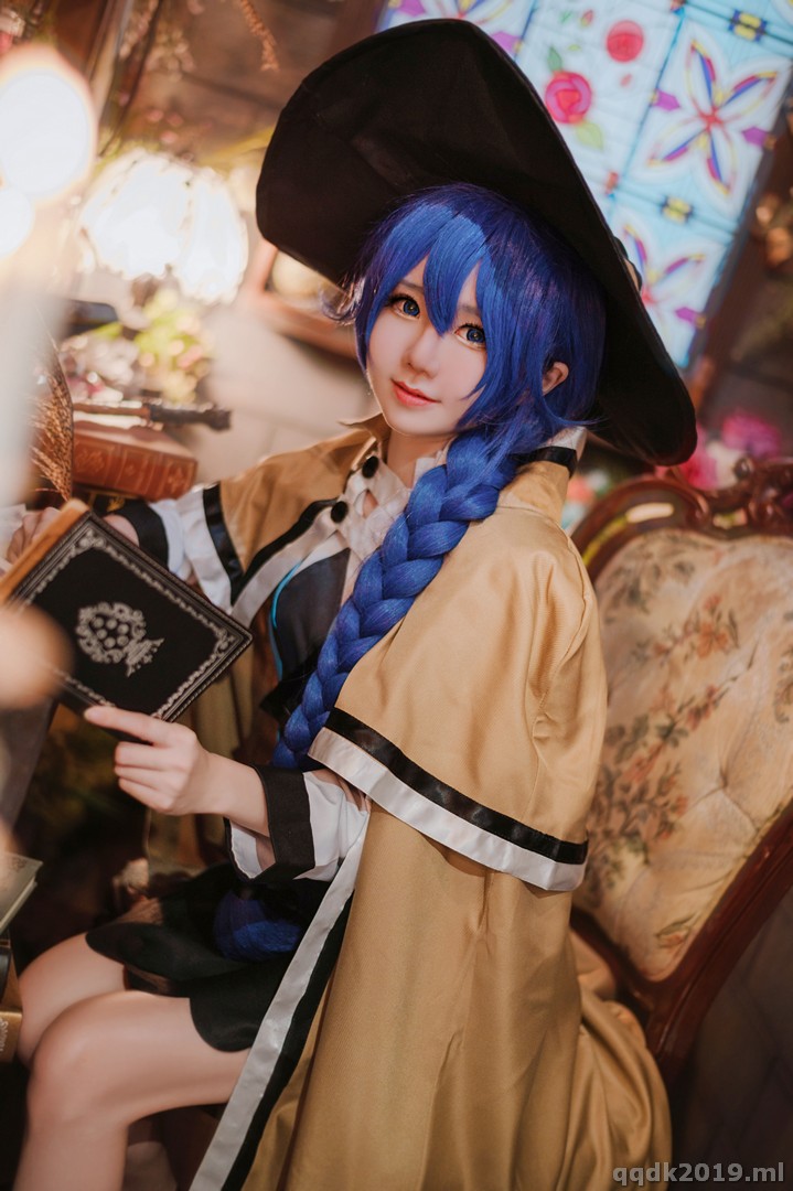 Coser-Sally-Sally-Dorasnow-Roxy-Mirgurdia-007.jpg