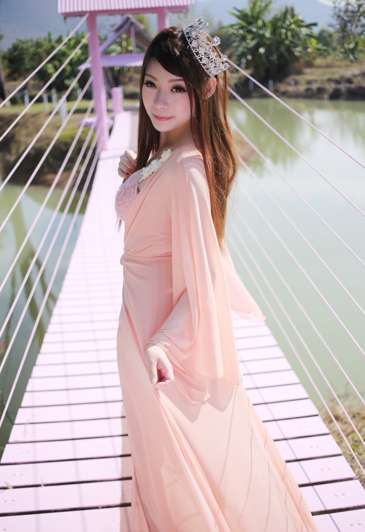 [写真] 粉色衣裙[24P]