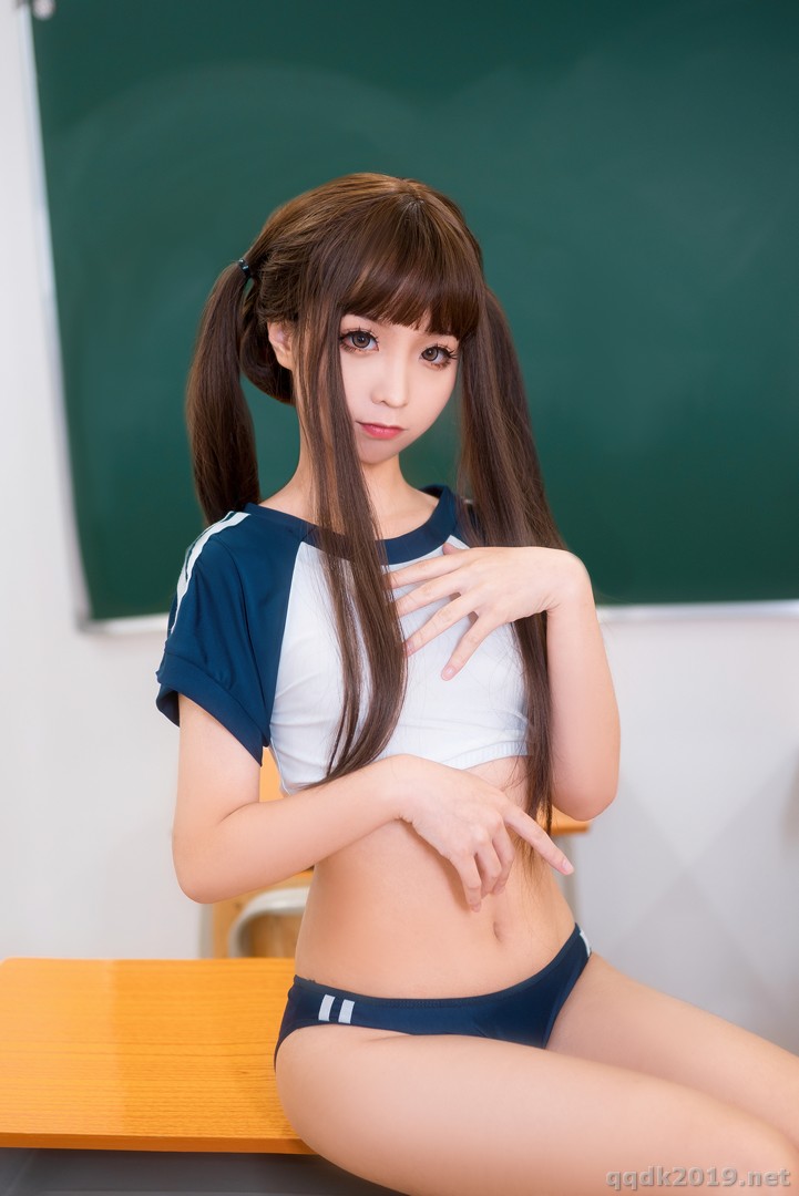 Coser-chunmomo-chunmomo-Vol.034-035.jpg