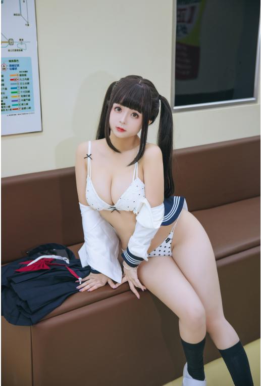 图片[2]-【COSPLAY】日奈娇 – 列车JK [140P]【2.23G】-嘤嘤怪之家