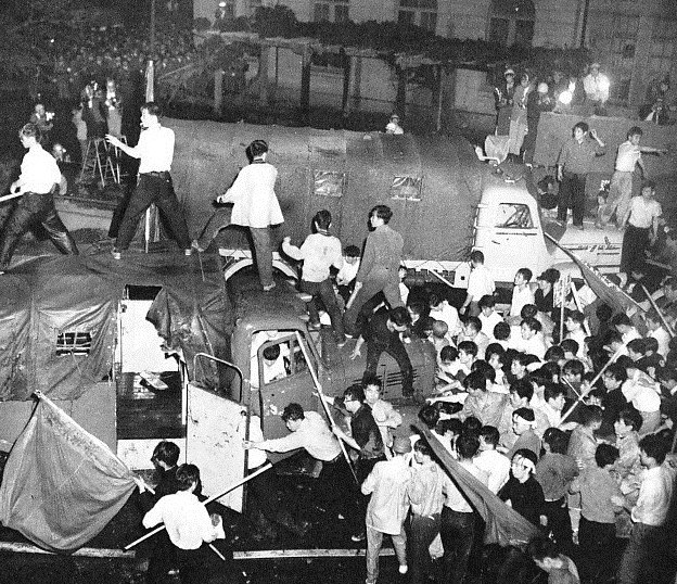 [历史]【DDDD背景下的学生运动以及日本荒诞的悲剧】日本战后最大的一场社会运动——日本安保运动