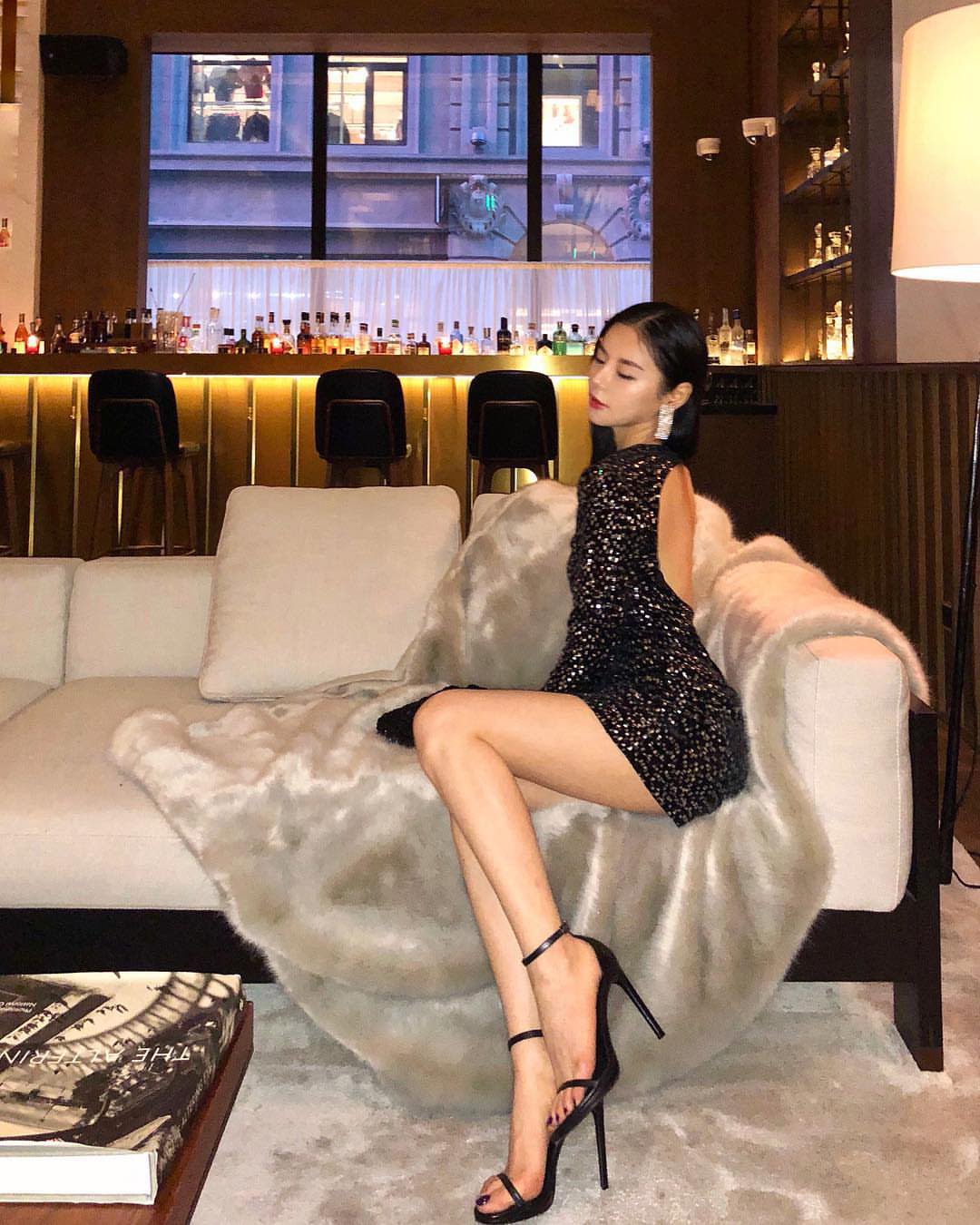 万千娇媚美少妇[100P]