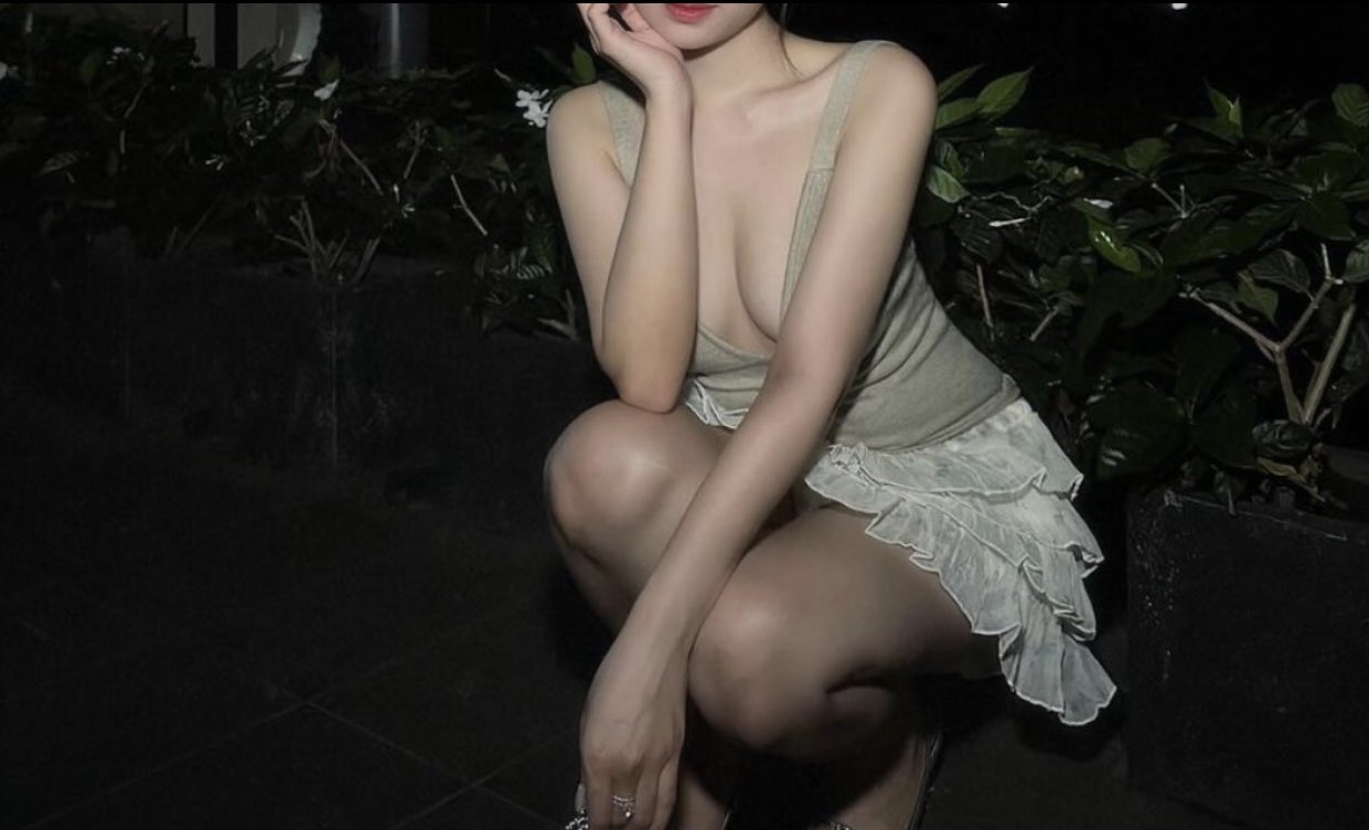 万千娇媚美少妇[100P]