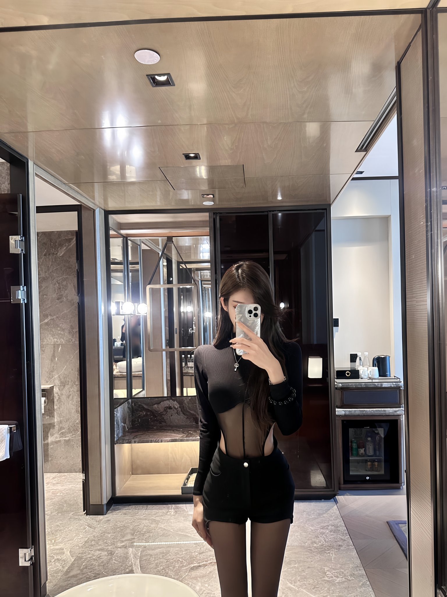 万千娇媚美少妇[100P]