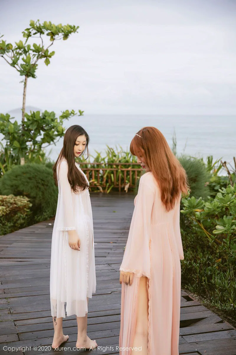 性感姐妹花王雨纯&妲己_Toxic[30P]