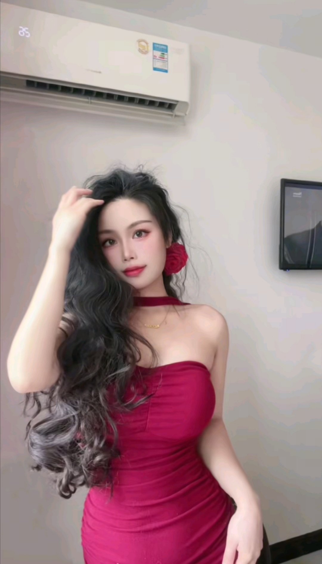 万千娇媚美少妇[100P]