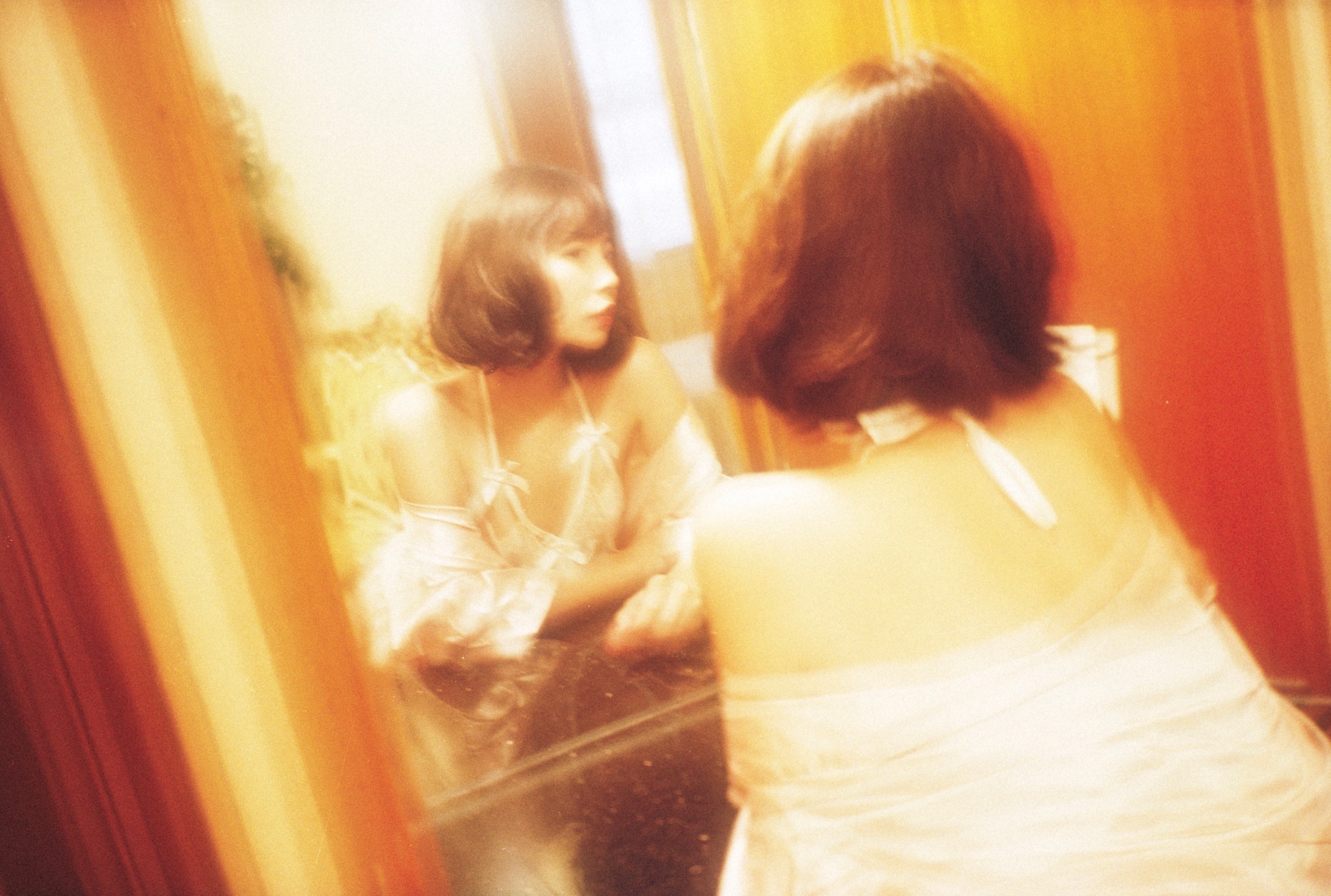 陈妮妮UNI杨柳腰风情写真[30P]