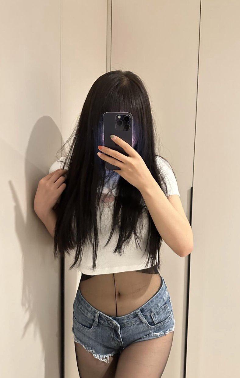 分享推上迷人的少妇[100P]