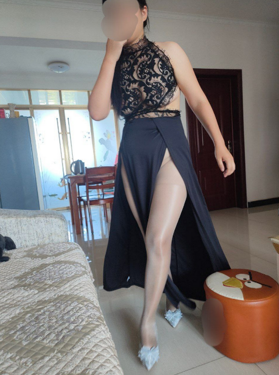 家中爱妻骚味很足[20P]
