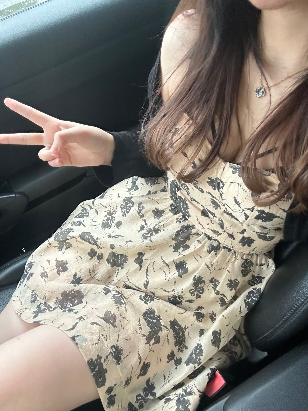 分享推上迷人的少妇[100P]