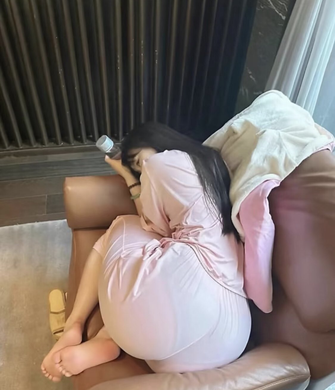 少妇系列媚态极致[99P]