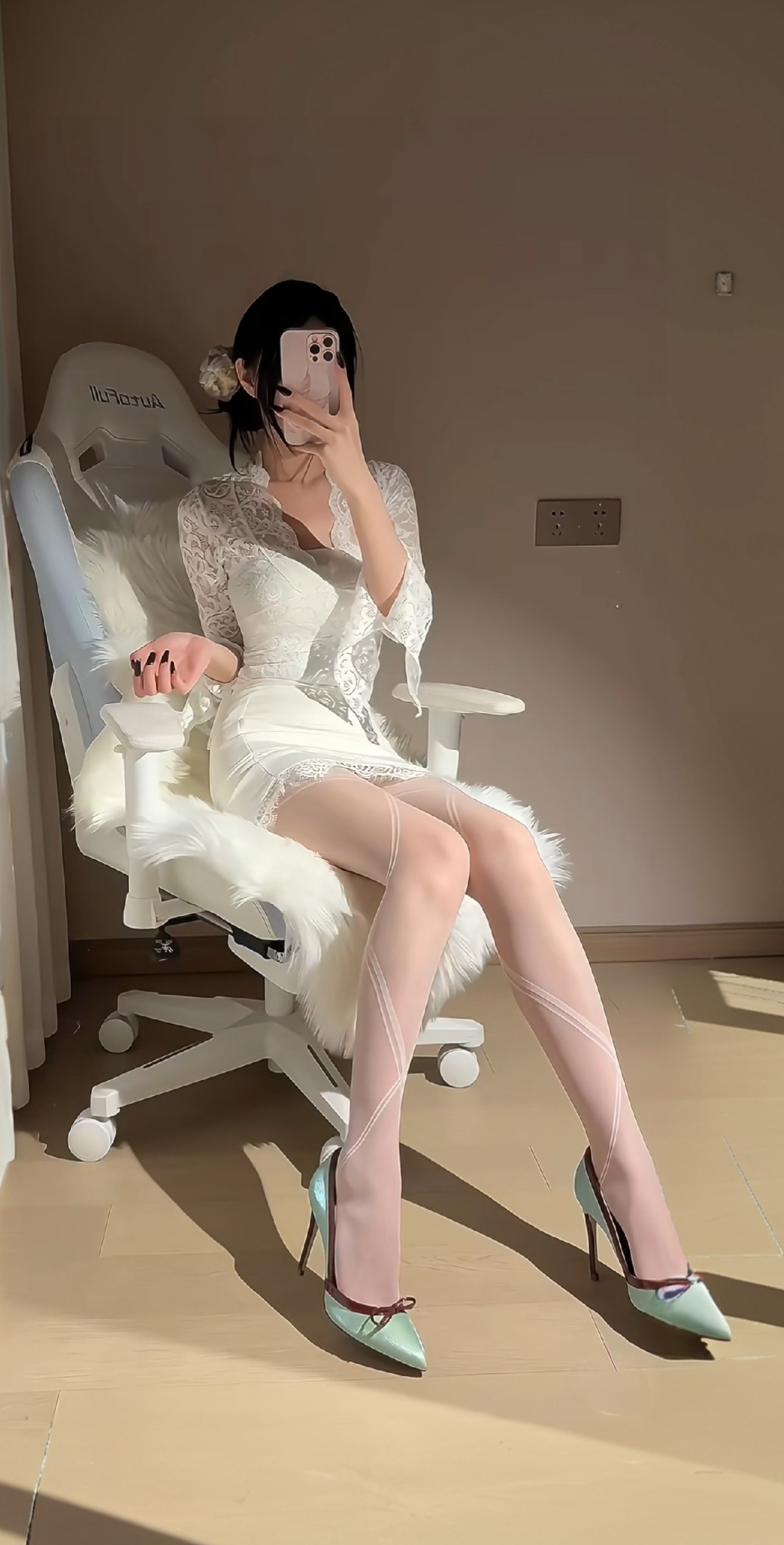 分享推上迷人的少妇[100P]