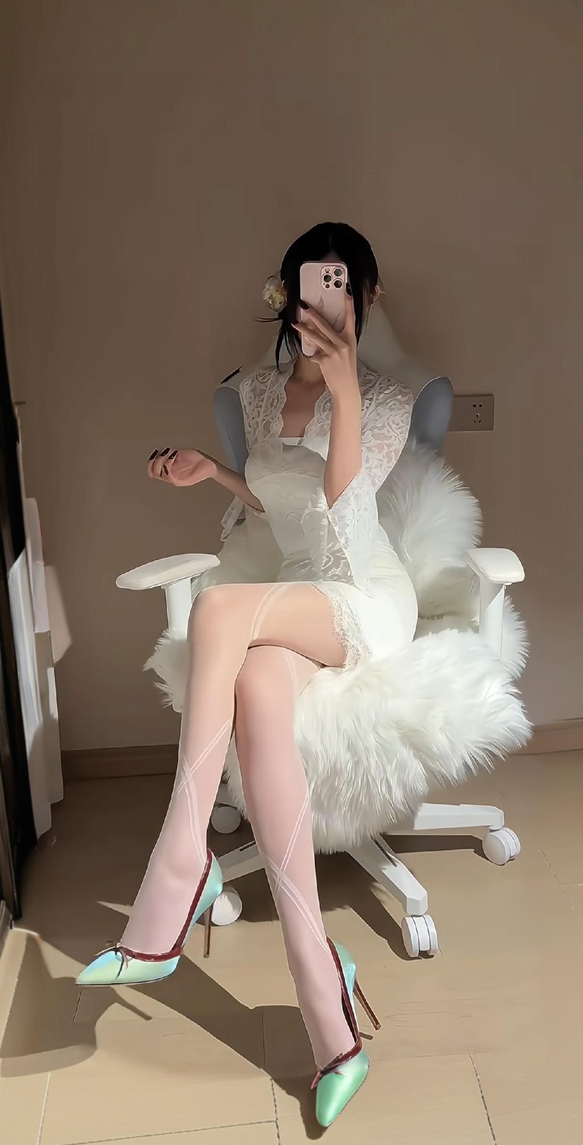 分享推上迷人的少妇[100P]