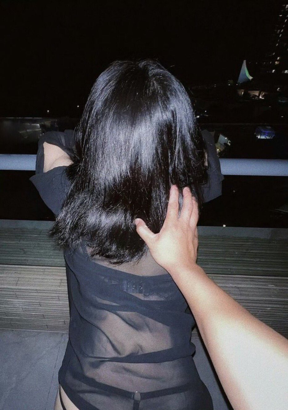 分享推上迷人的少妇[100P]
