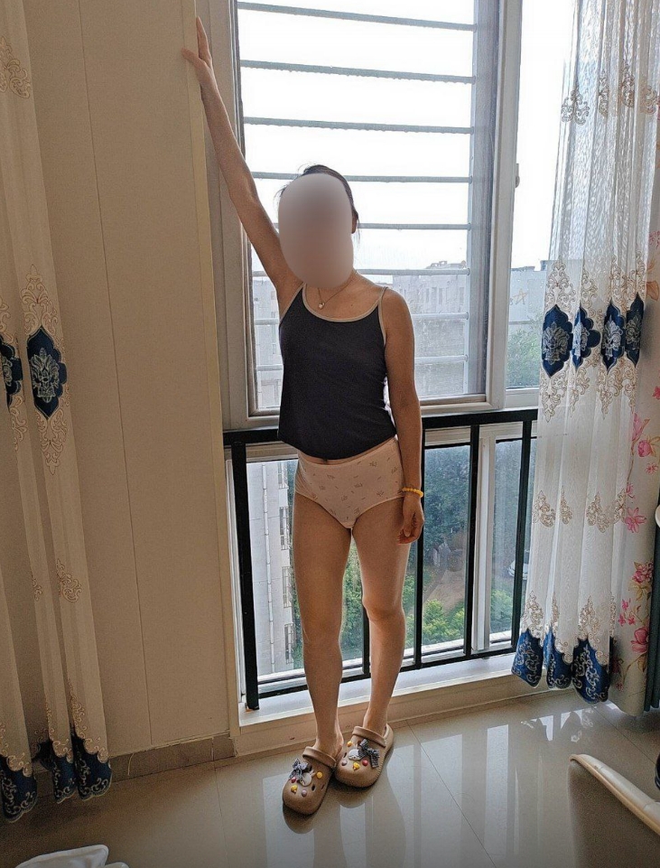 精品反差婊很居家啊[16P]