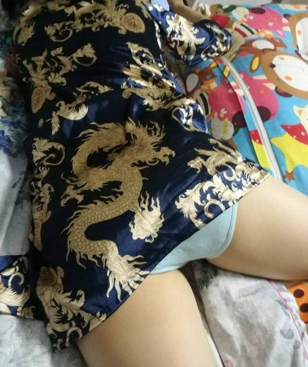 家中骚货真有情趣[15P]