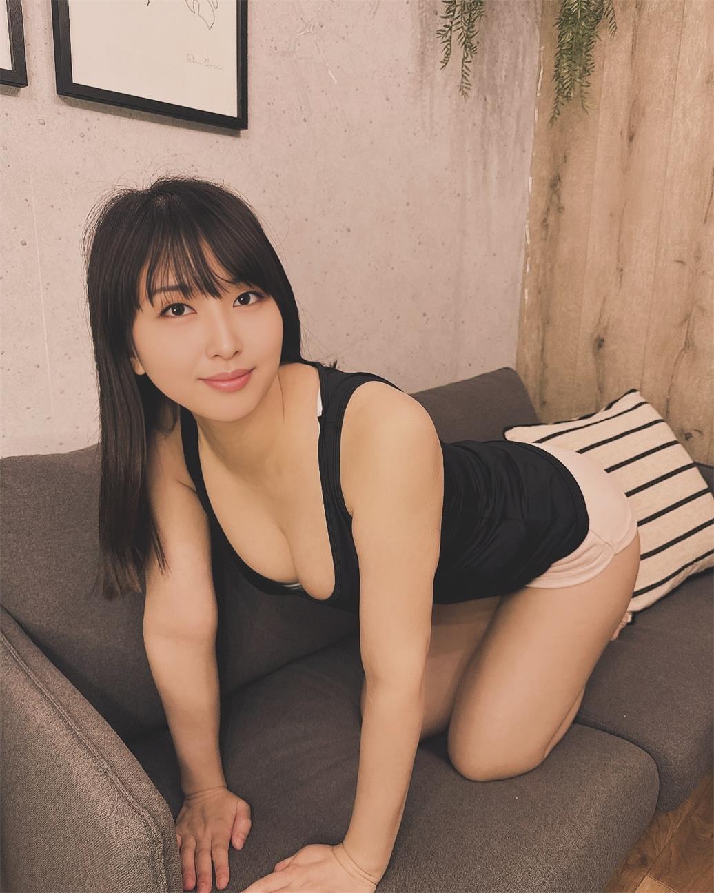 IG@yoru__eri(人妻/えり💅🏻)-[94MB]