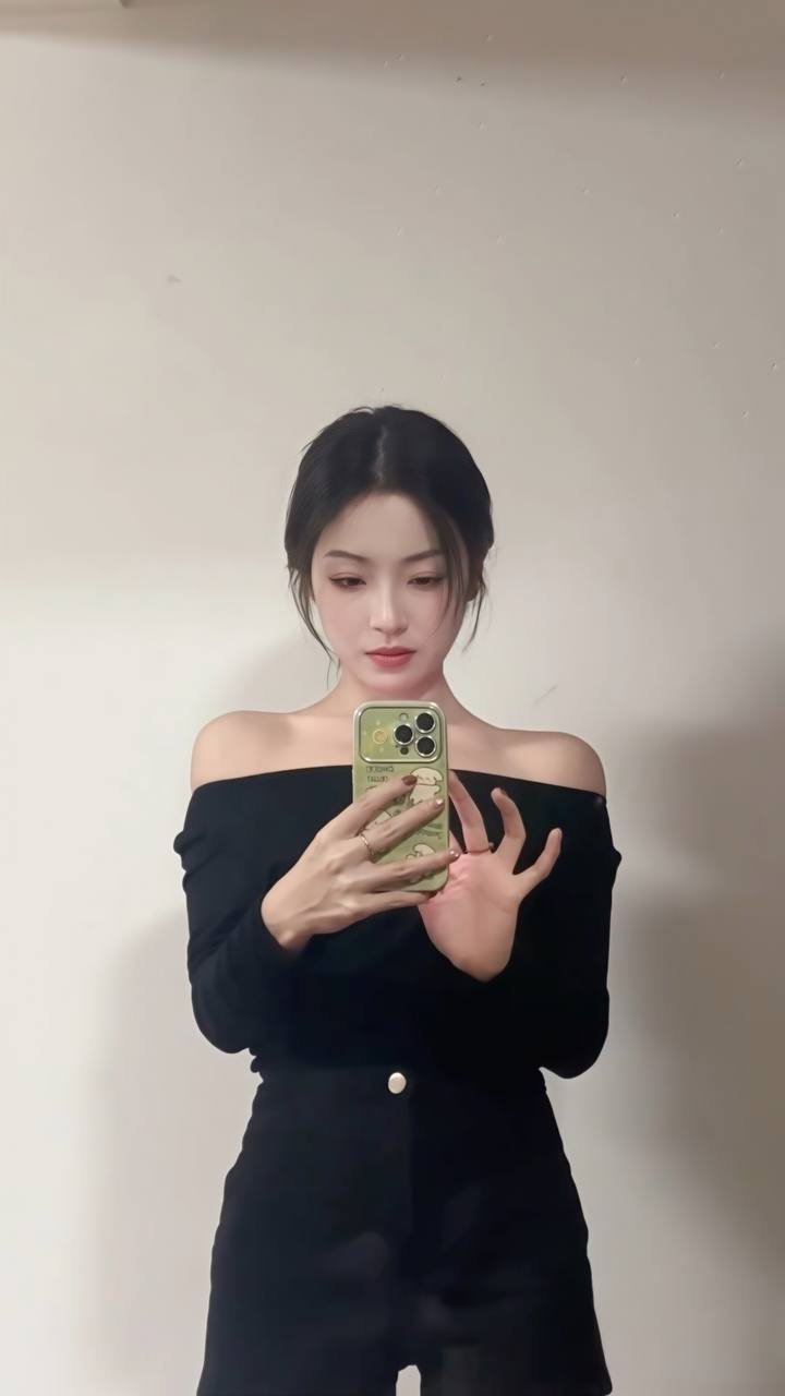 少妇的精致面容丰润翘臀诱惑[99P]