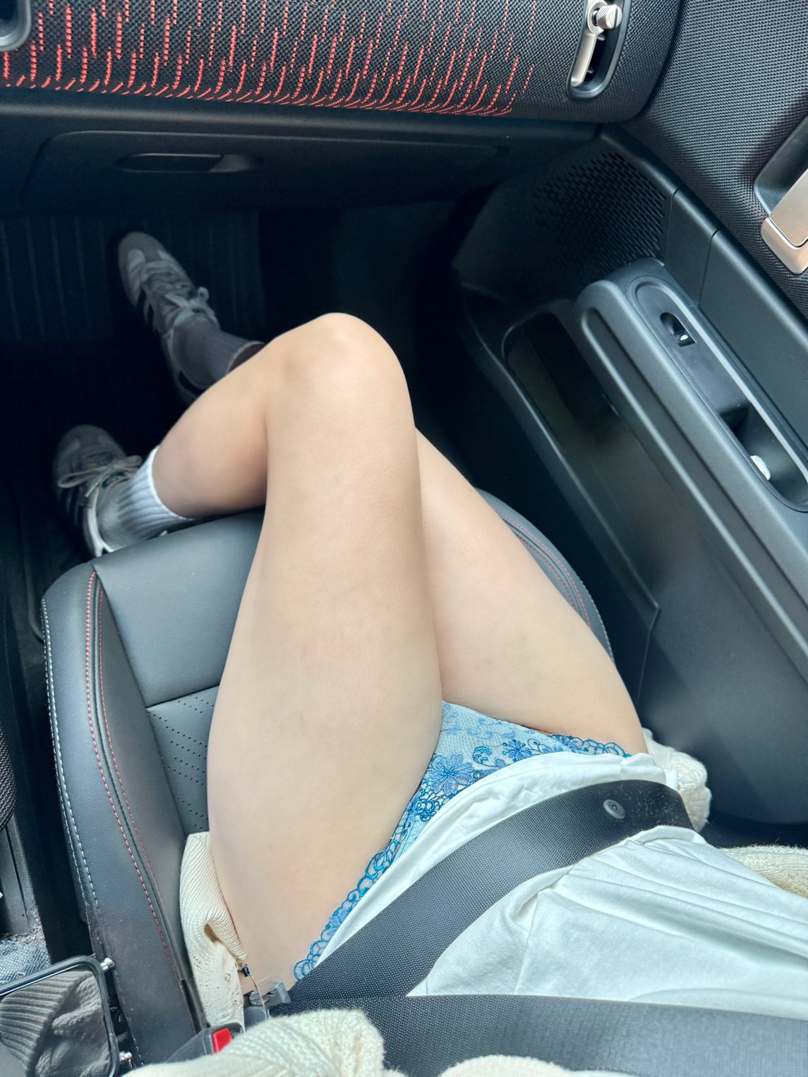 少妇大胸系列媚态极致[99P]