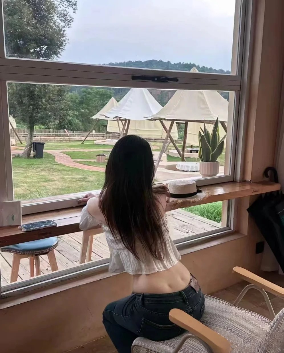 少妇的精致面容丰润翘臀诱惑[99P]