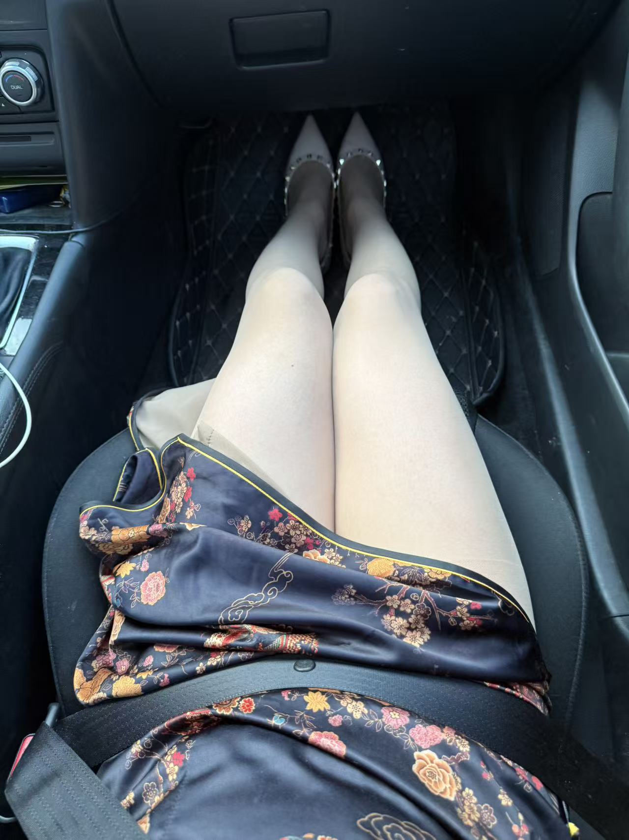 大屁股少妇系列诱惑媚态极致[99P]