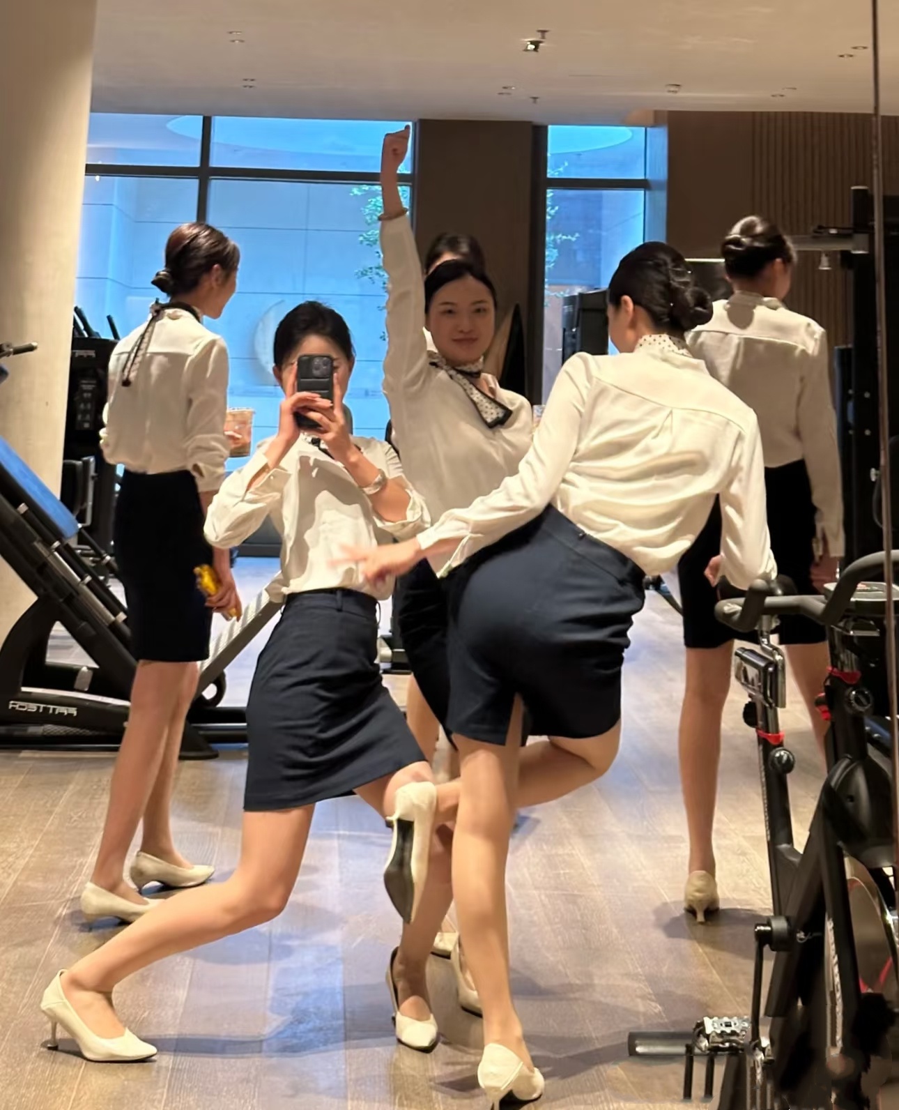 少妇的翘臀诱惑[99P]