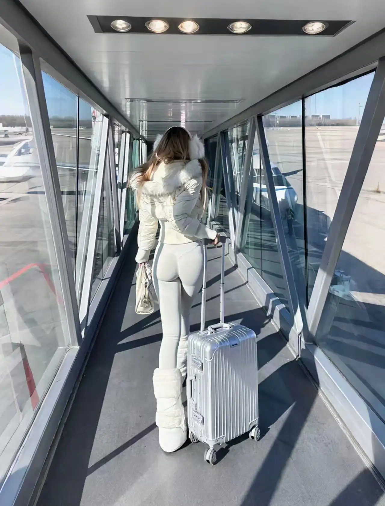 优质少妇系列媚态极致[99P]