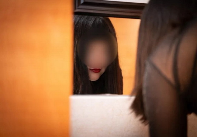 衣服若隐若现的感觉真好别有韵味[12P]